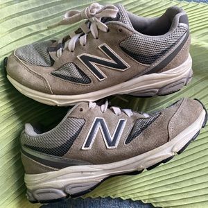 New Balance Sneakers